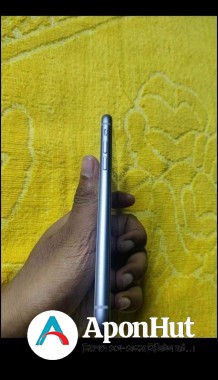 Apple iPhone 11 12