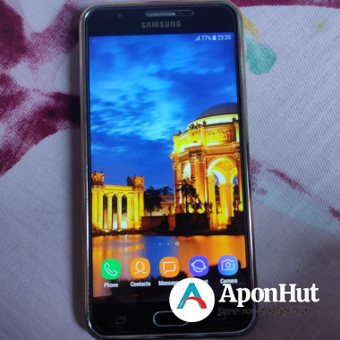Samsung Galaxy J7 Nothing