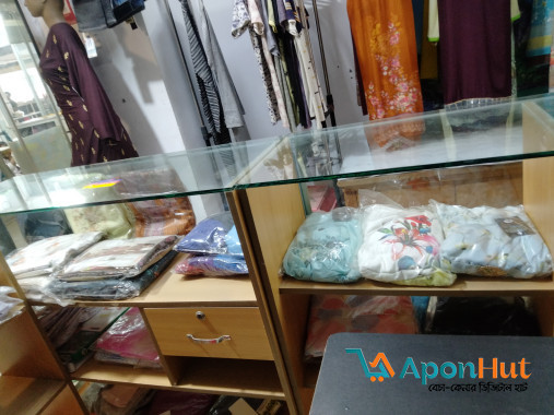 শোরুম কাউন্টার টেবিল