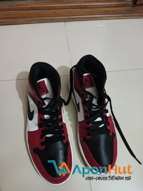 100% Authentic Nike