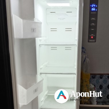 Walton double door refrigerator