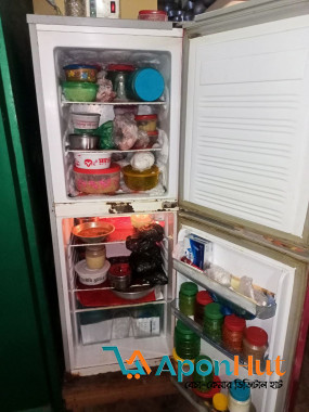 পুরাতন ফ্রিজ বিক্রি করা হবে