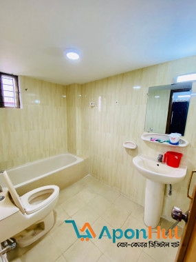 Comfort furnished 3-Bedroom Apartment Rent in Bashundhara R/A,Dhaka