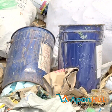 ৩.৬ খালি রংয়ের কৌটা
