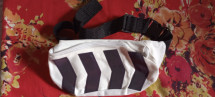 Travelling side bag